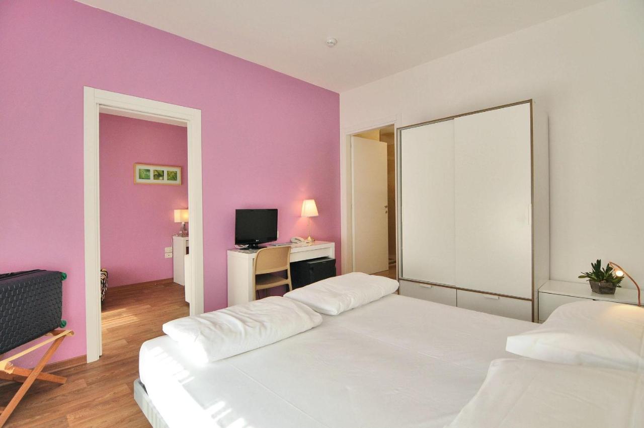 Hotel Nederland Caorle Buitenkant foto