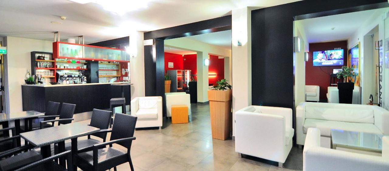 Hotel Nederland Caorle Buitenkant foto