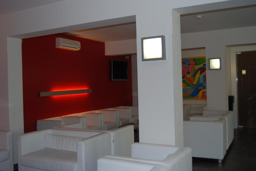 Hotel Nederland Caorle Buitenkant foto