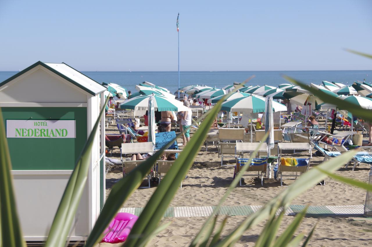 Hotel Nederland Caorle Buitenkant foto